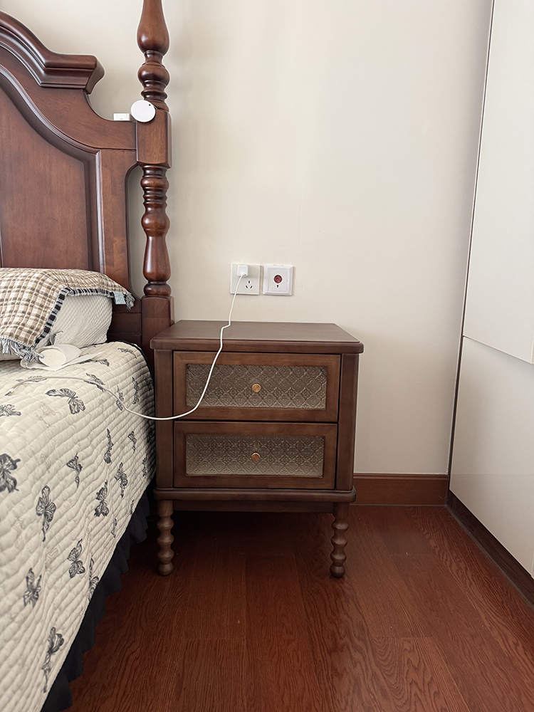 Vintage Nightstands Printed Gl - Solid Wood Nightstand 2 Drawers 评论和价格