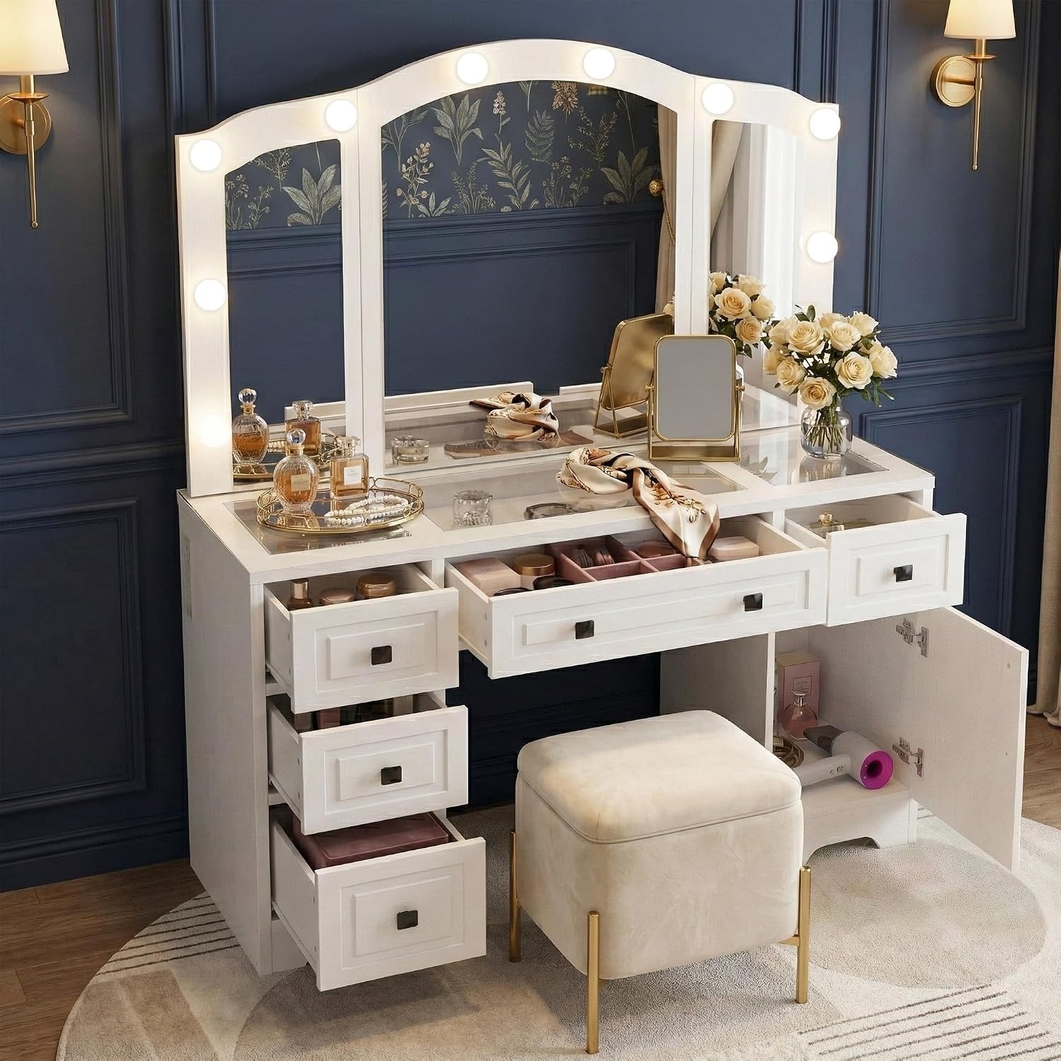 Lighted Vanity Desk, Tri-Fold  - Dressing Table Vanity With Lighted Mirror 评论和价格